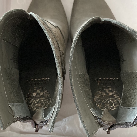 Vince Camuto Fretzia ankle booties - Picture 10 of 10